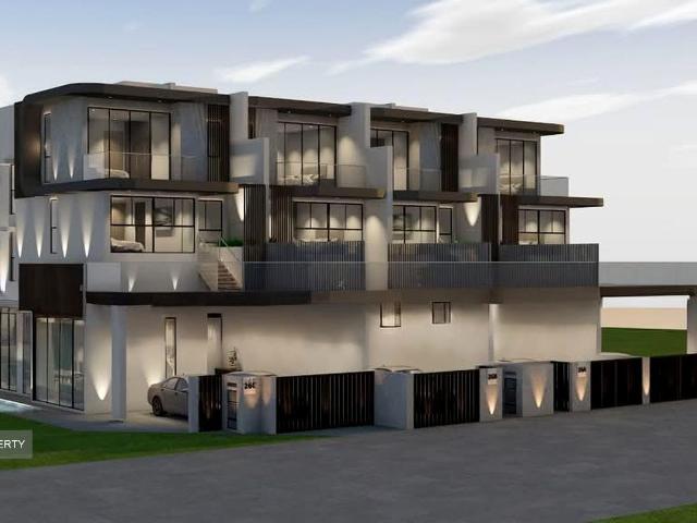 Frankel Estate D15, Terrace