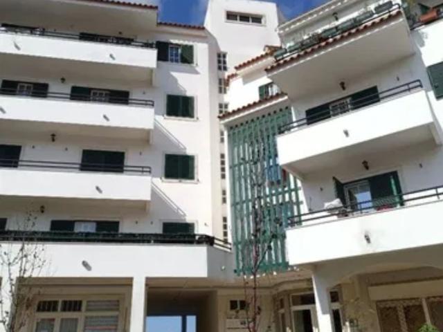 Frao autnoma perto praia de Carcavelos