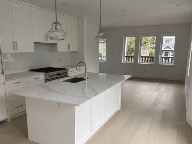 Fraser St E 26th Ave Vancouver BC V5V 2H9 Studio for 7500 month