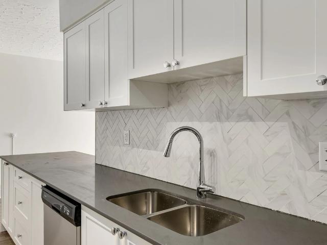 Fraser Tolmie Apartments 2 Bedroom Apartment for Rent at 1701 Cedar Hill Cross Rd, Saanich, BC V8P 2P9 Mount Tolmie