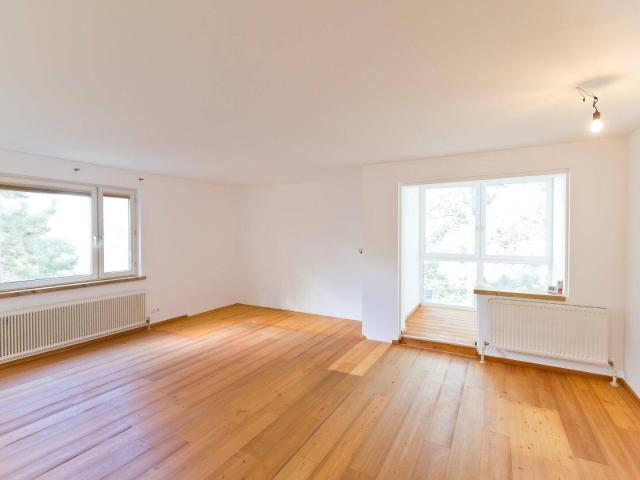 Freundliche gemütliche 3 Zimmer Wohnung mit Loggia