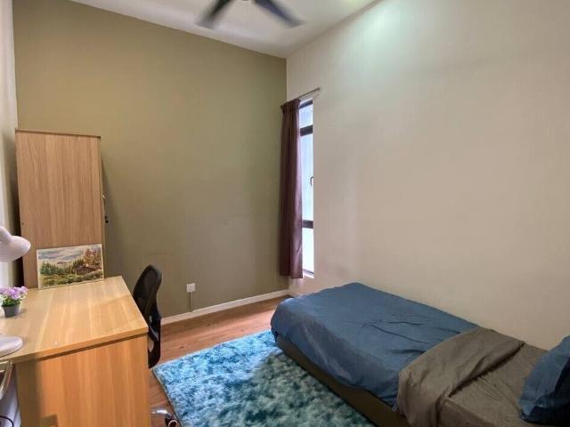 Free Monthly Cleaning Service Best Deal Single Room with Free Utilities for rent