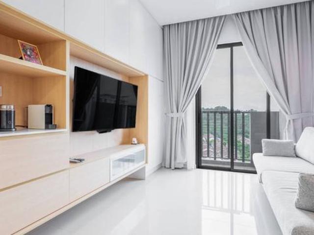 Free Furnish Ready move InBeside IOI City Mall UniROI 8 3R2B