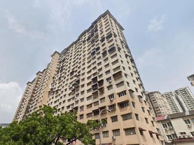 Free hold renovated Cheras Midah Ria Flat