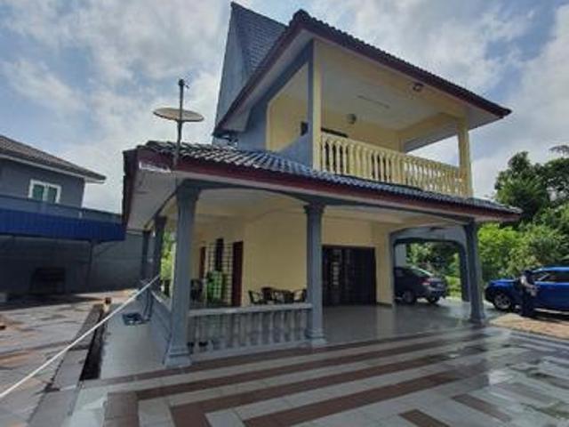 FREE SMART TV 2 Storey Bungalow Batu 4 Port Dickson