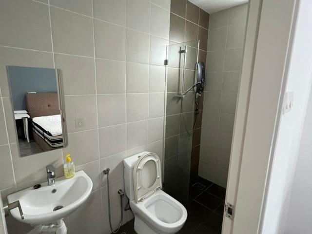 Free wifi+water+electric, jr. Master Room at D'Sands Residence, Old Klang Road
