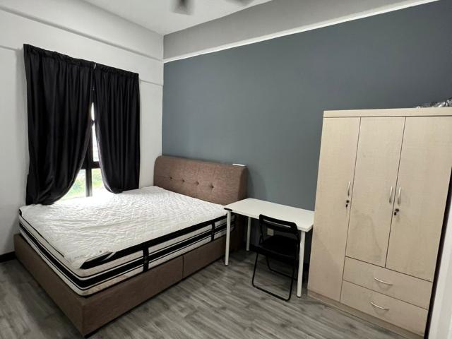 FREE WIFI+WATER+ELECTRIC, Jr. Master Room at D'Sands Residence, Old Klang Road