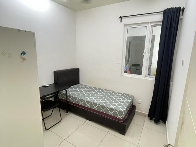 FREE WIFI+WATER+ELECTRIC, Single Room at The Regina, UEP Subang Jaya