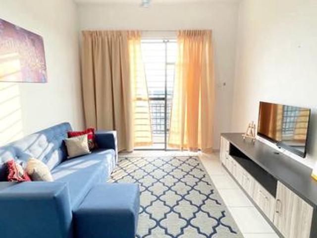 FREE WIFI Fully Furnished Corner Lot Accept Student
