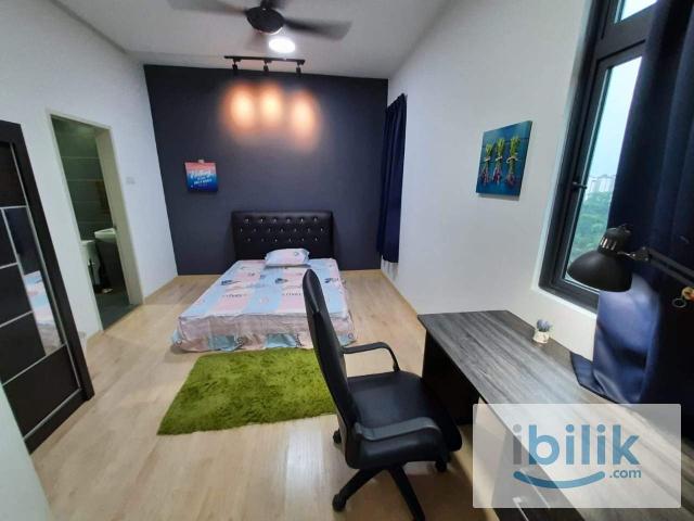 Free WIFI Master Room at Parkhill Residence