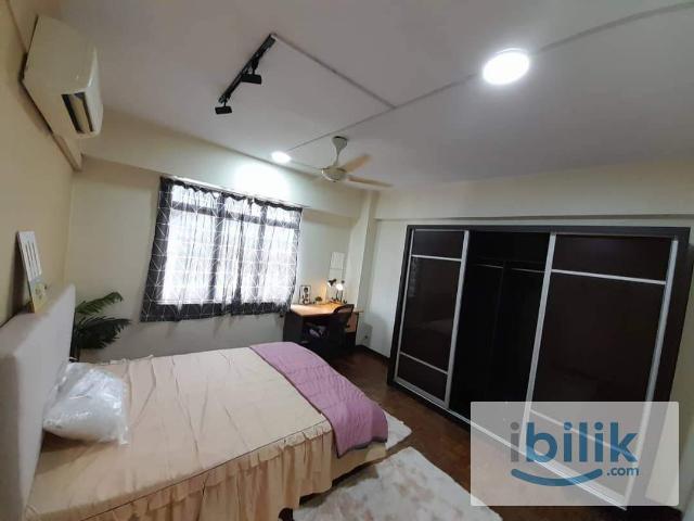 Free WIFI Master Room at Vista Komanwel