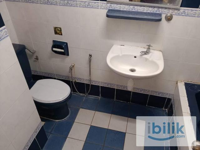 Free WIFI Single Female Room at Vista Komanwel