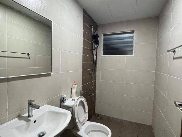 Free WIFI Single Room at Paraiso Residence