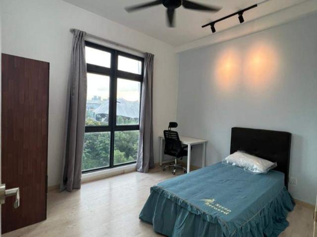Free WIFI Single Room at Parkhill Residence