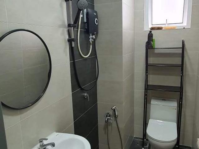 Free WIFI Single Room at Pinnacle Sri Petaling