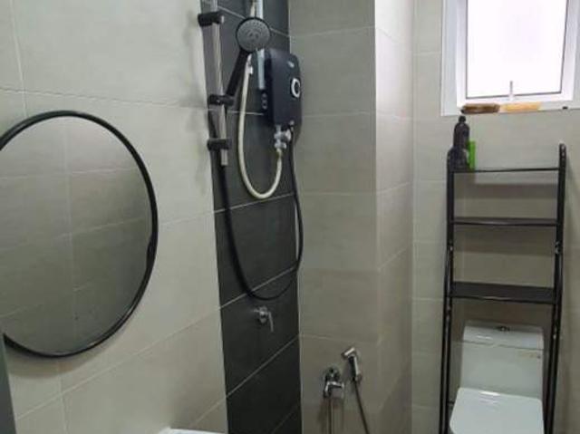 Free WIFI Single Room at Pinnacle Sri Petaling