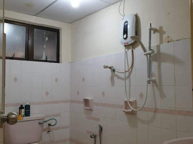 Free WIFI Single Room at Vista Komanwel