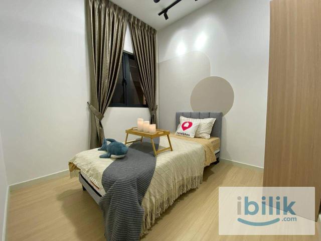 FREE WIFI WATER !New!Near MRT single room ! NEW!11