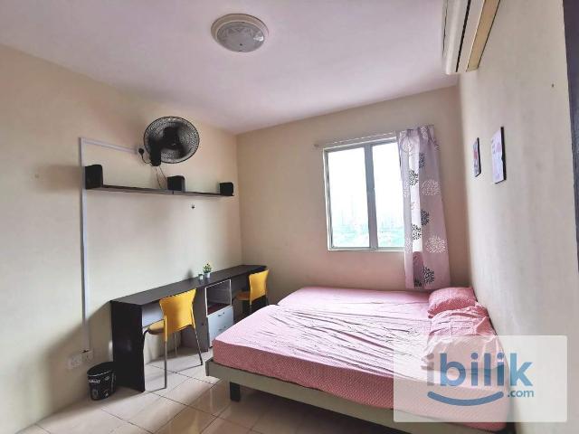 Free 1 Month USJ 1 Female Medium Room Casa Subang Near Segi, Mydin, Damen, BRT