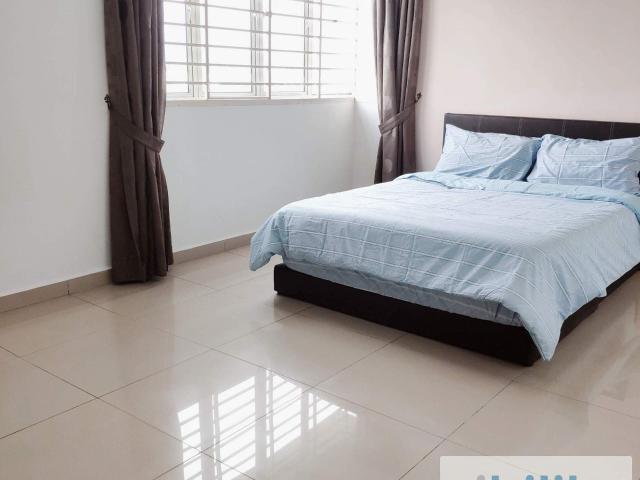 Free 1st Month. Condo Couple Room, Car Park, Private Bath near Olive Hill, Seri Kembangan