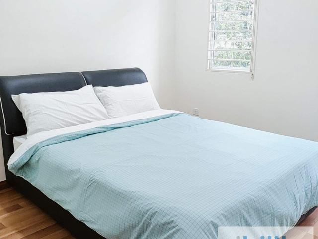 Free 1st Month. Olive Hill. Master Room, Attach Bath, Drive to Work. Bayan Villa