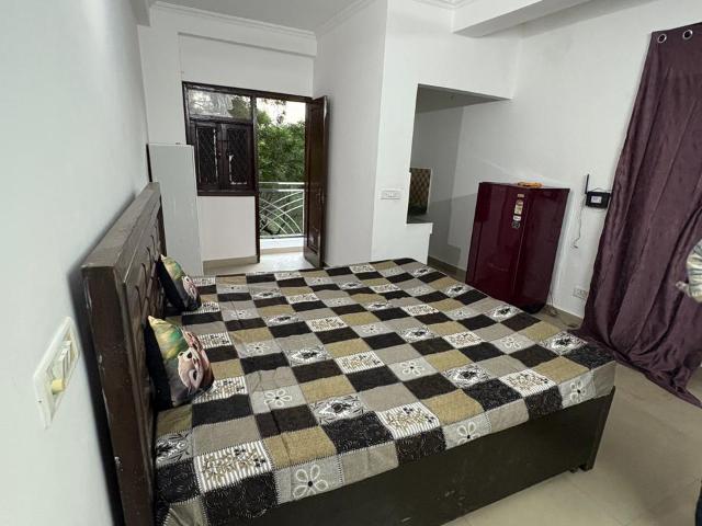 Freedom Fighter 1 RK 350 Sq. Ft. Builder Floor in Saket Delhi Listing ID: #9461