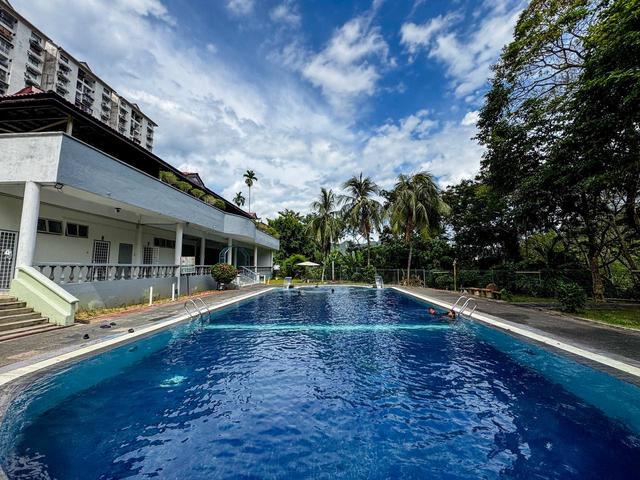 FREEHOD NON BUMI 1056 SF Desa View Tower Taman Melawati