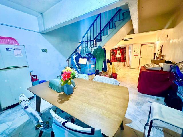 Freehold3 Storey Terrace Taman Sri Muda Seksyen 25 Shah Alam