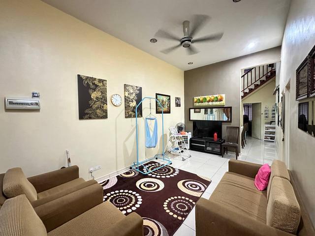 Freehold 4 Bilik Dekat Mydin Jasin Taman Asia Selatan
