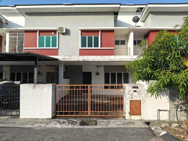 Freehold 500m ke Masjid 5 minit ke Mydin Mall Taman Meru Suria