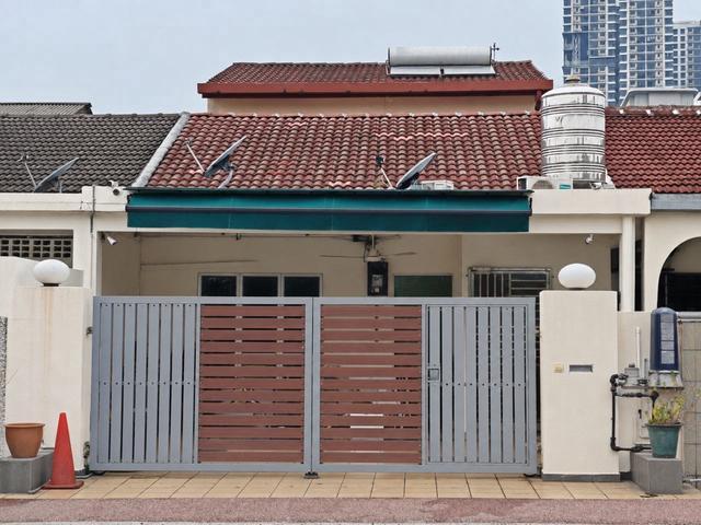FREEHOLD 6 BEDROOM 15 Sty Hse Taman Gembira Happy Garden Kuala Lumpur
