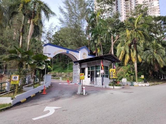 FREEHOLD 100 FULL LOANVenice Hill Condominium