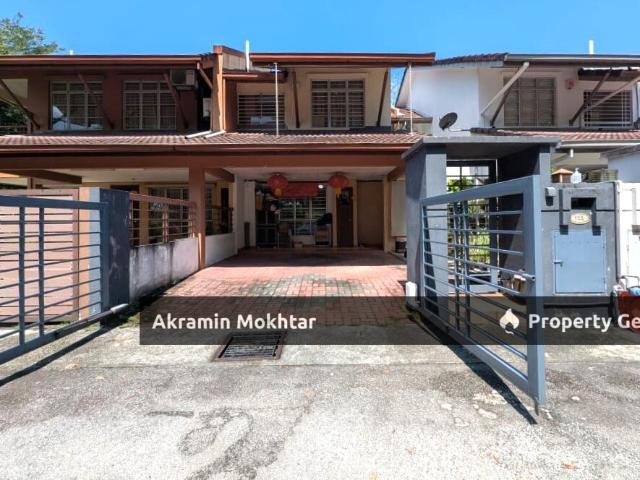 Freehold, 22x75 Facing Open & Renovated | Teres 2 Tingkat Putra Bistari @ Putra Heights