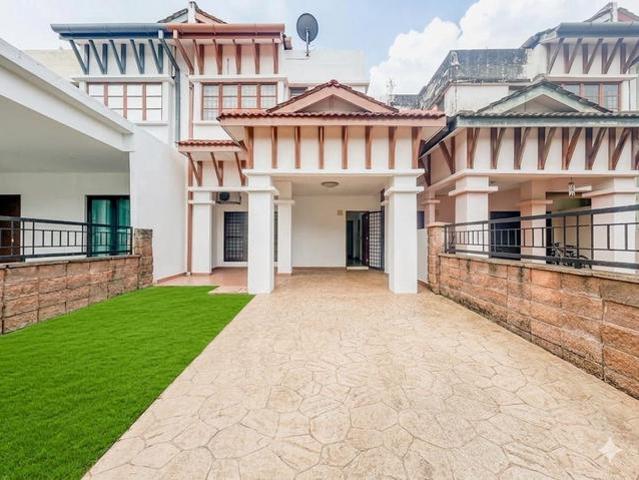 FREEHOLD 2500 SQFT 2 Storey Jalan Kubah Bukit Jelutong U8