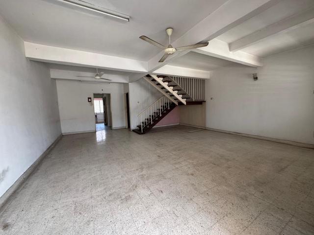 Freehold 2 Storey Terrace at Taman Asean Melaka Town Area