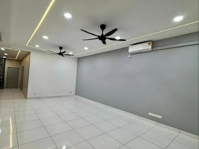Freehold 2 Storey Terrace House Bestari Indah Lily Ulu Tiram | Fully Renovated | Gated Guarded