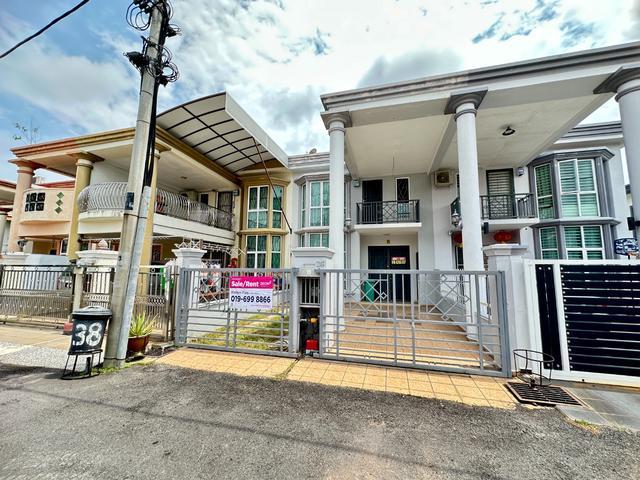 FREEHOLD 2 Storey Terrace Taman Merbok Melaka Well Maintain House