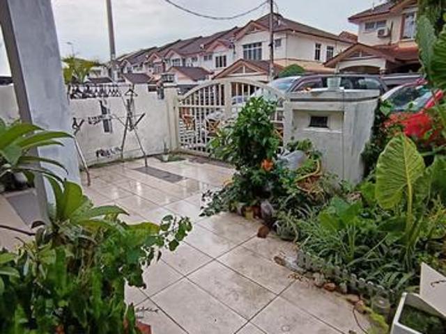 Freehold 2 storey Ukay Bistari Ampang Basic unit Limited