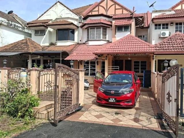 Freehold 2 storey usj 11 diskaun 140k rumah direno dgn cantik