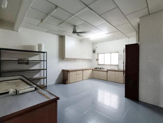 Freehold 2 Storey House Taman Bukit Beruang Utama Batu Berendam
