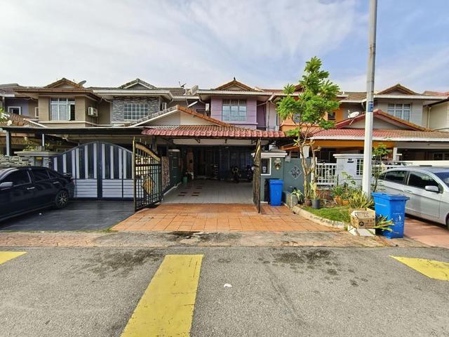FREEHOLD 2 Storey House Taman Desa latania Seksyen 36 Shah Alam