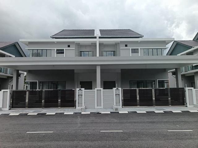 Freehold 2 Storey Luxury SemiD 42x75 Taman Selamat Indah Sitiawan