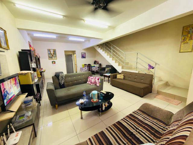 FREEHOLD 2 sty terrace House Seri Garing Sri Garing Rawang town