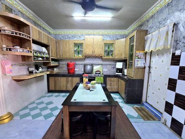 FREEHOLD 2 Tingkat Fully Renovated Taman Meru Indah