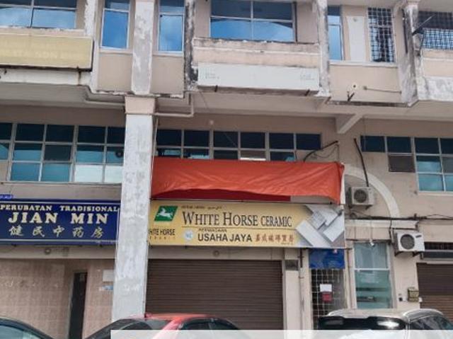 Freehold 3 storey shoplot for Sale