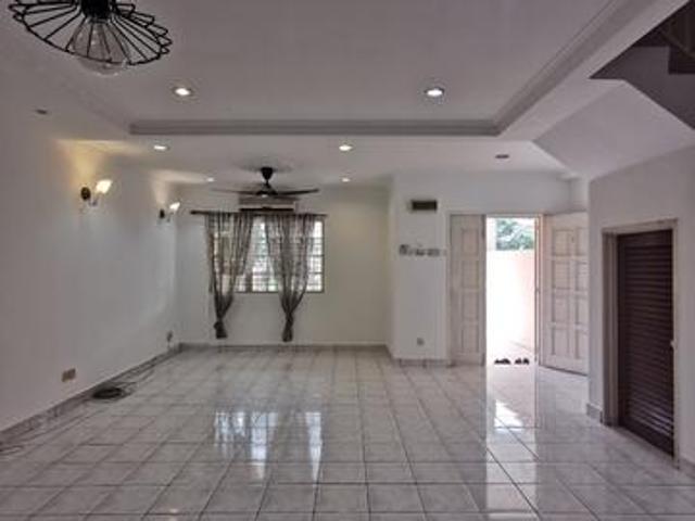 FREEHOLD Taman Sri Putra 2Storey Renovate Sungai Buloh