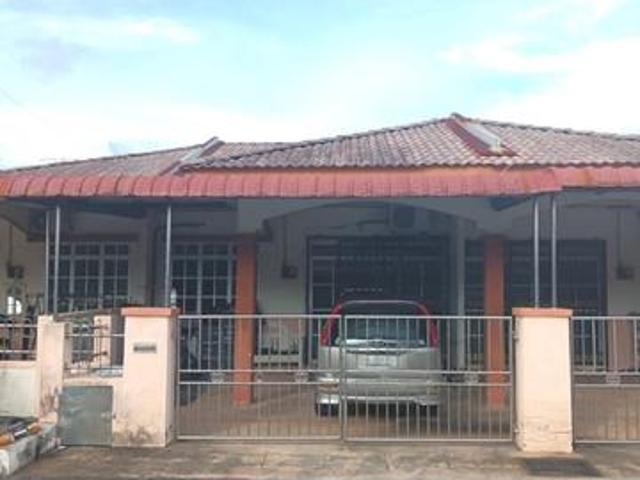 Freehold Teres Setingkat Manjung Point 3