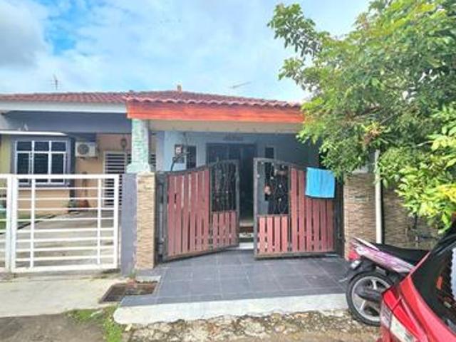 Freehold Teres setingkat Taman Pulau Gadong Jaya