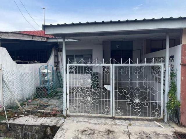 Freehold Teres Setingkat Taman Tas
