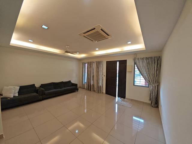Freehold TerraceTaman Universiti Indah Bukit Serdang Seri Kembangan